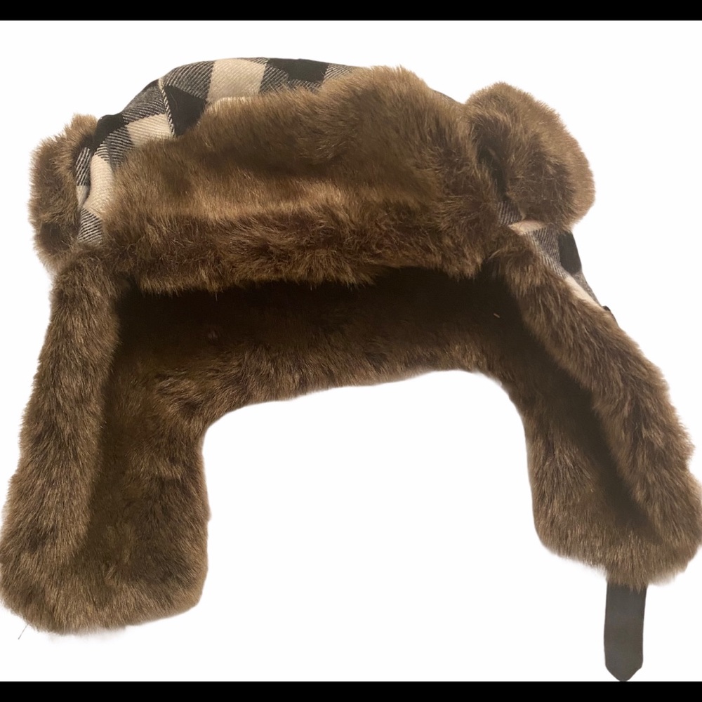Black & White Faux Fur Lined Ear Flap Winter Hat